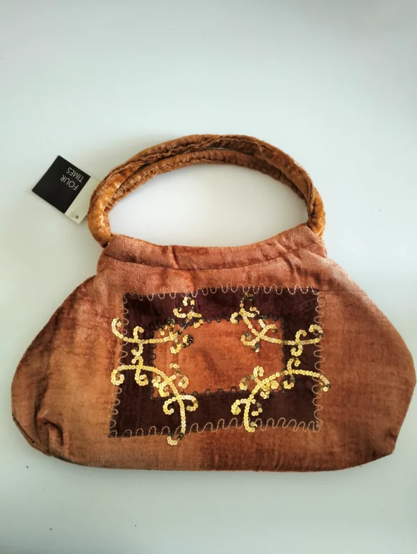 bolso marron de terciopelo1